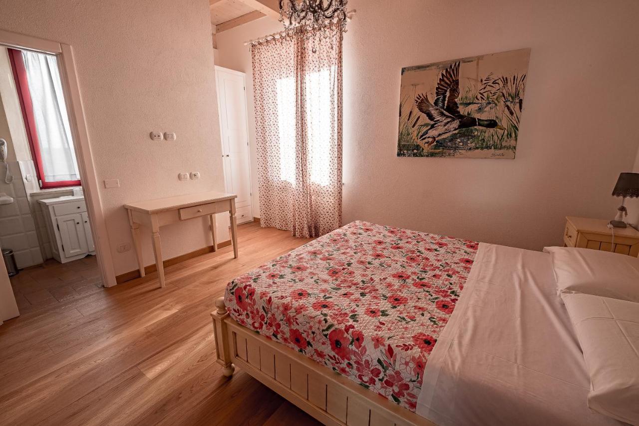 Il Barbagianni Bed & Breakfast Montepescali ภายนอก รูปภาพ