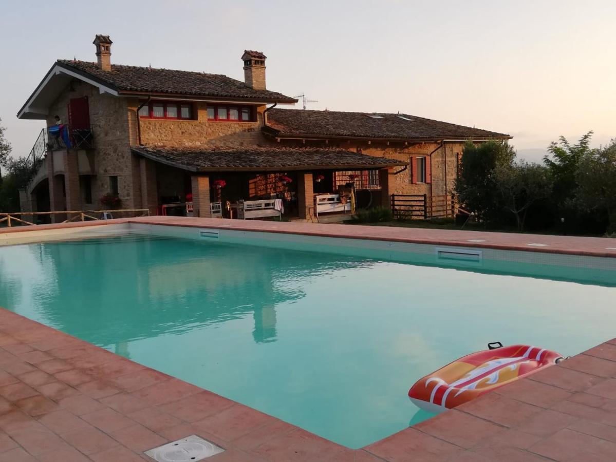 Il Barbagianni Bed & Breakfast Montepescali ภายนอก รูปภาพ